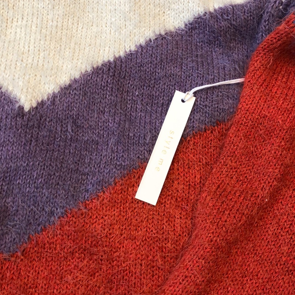 Color Block Sweater!! - Picture 3 of 4